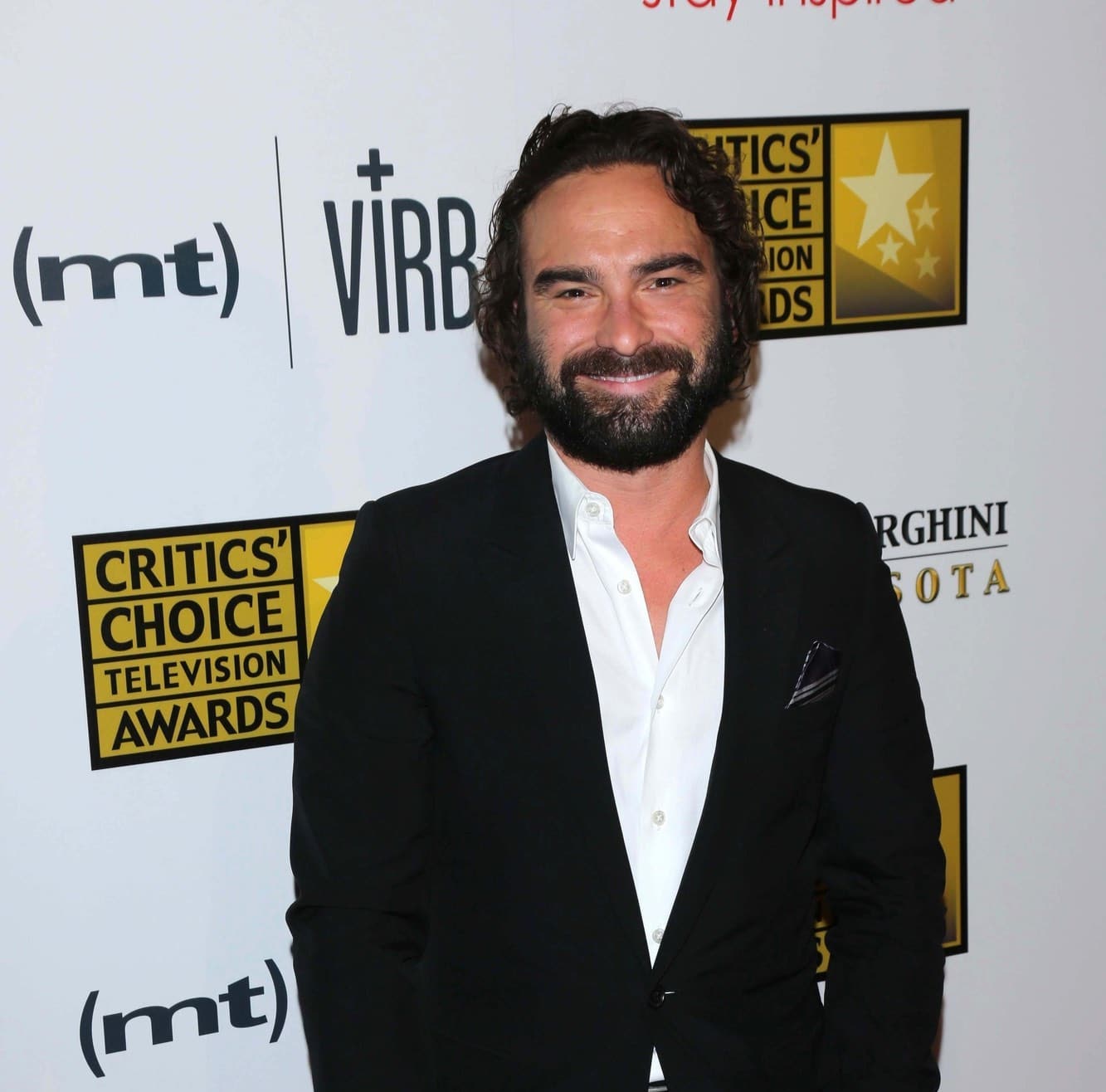 Johnny Galecki S Height Net Worth And Wife Details Revealed