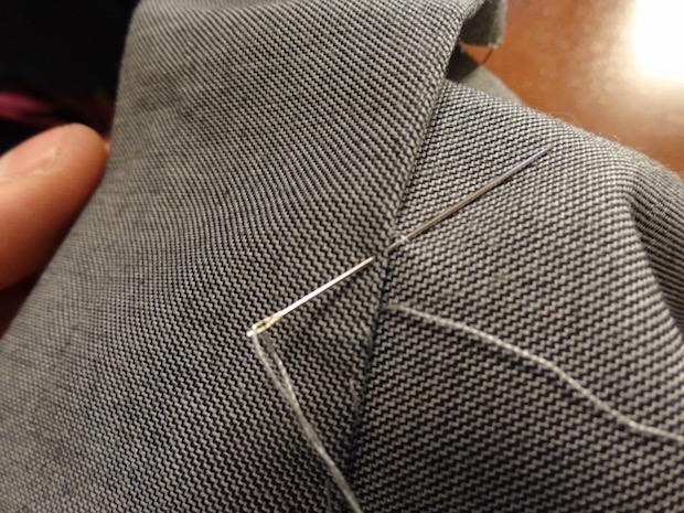 How to Mend: How to Hem Knit Pants with a Double Stretch Stitch (Twin  needle / Double needle) | Needlepointers.com