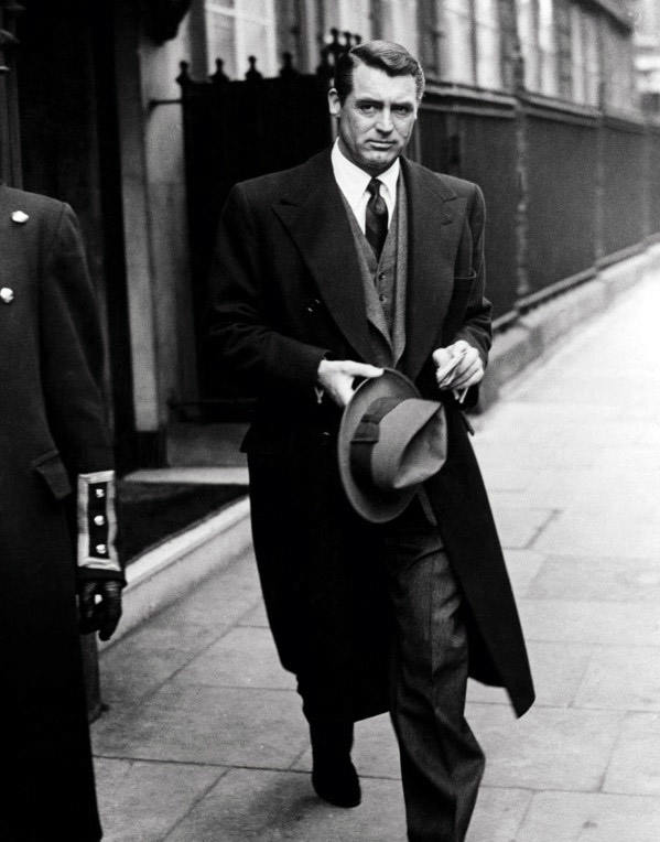 https://www.themodestman.com/wp-content/uploads/2019/06/Mens-office-attire-in-1950s.jpg
