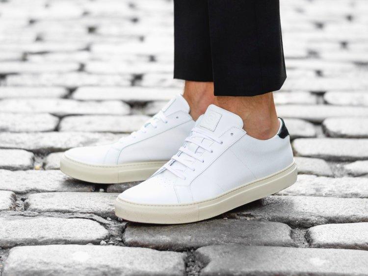 common projects white sneakers men