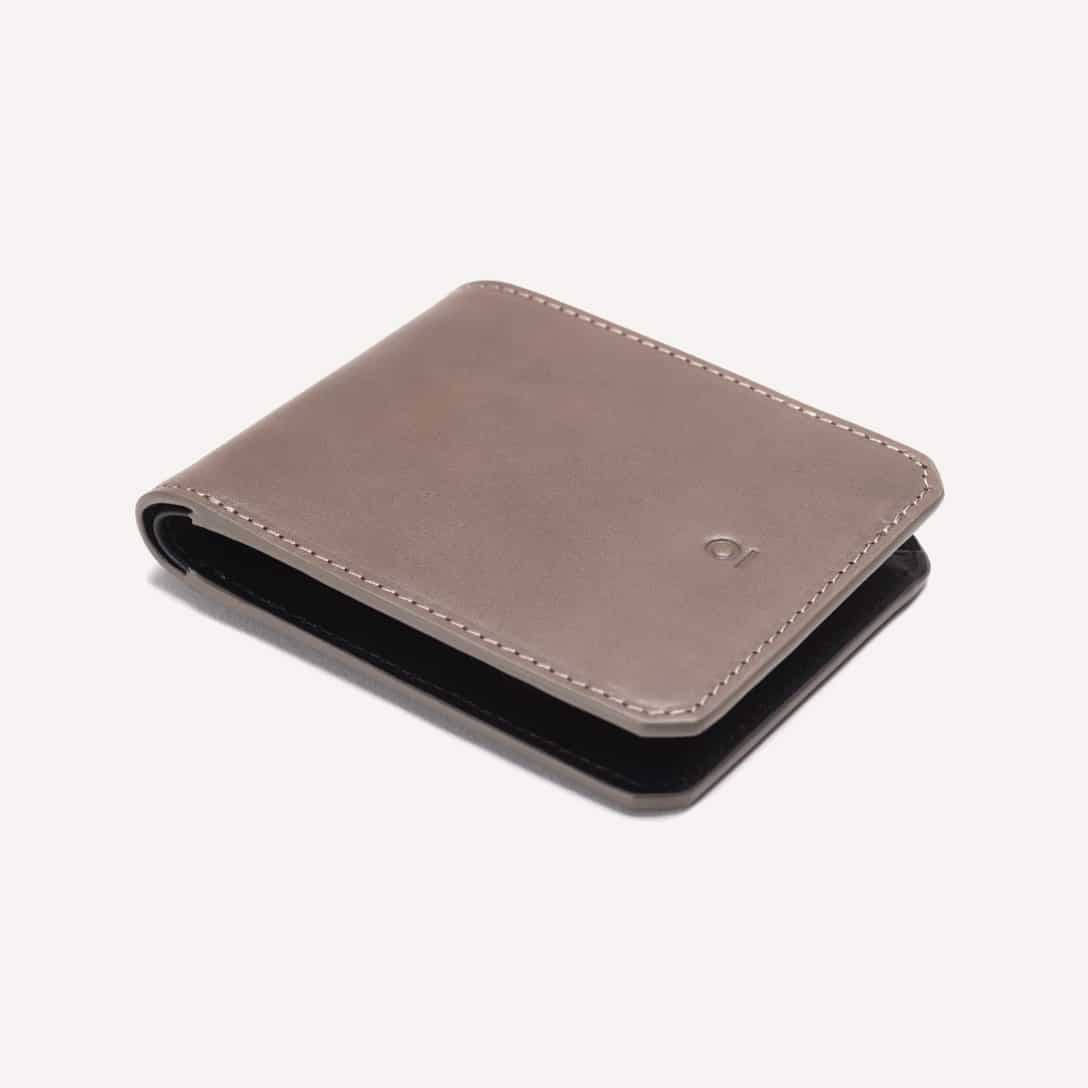 Up To 54% Off on Slim Thin Mens Leather Wallet