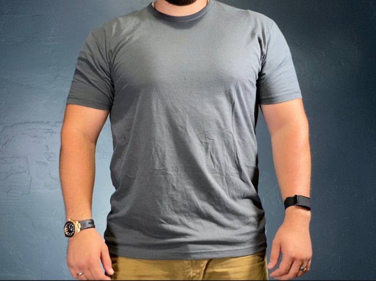 6-best-t-shirts-for-muscular-men-2023-guide-the-modest-man