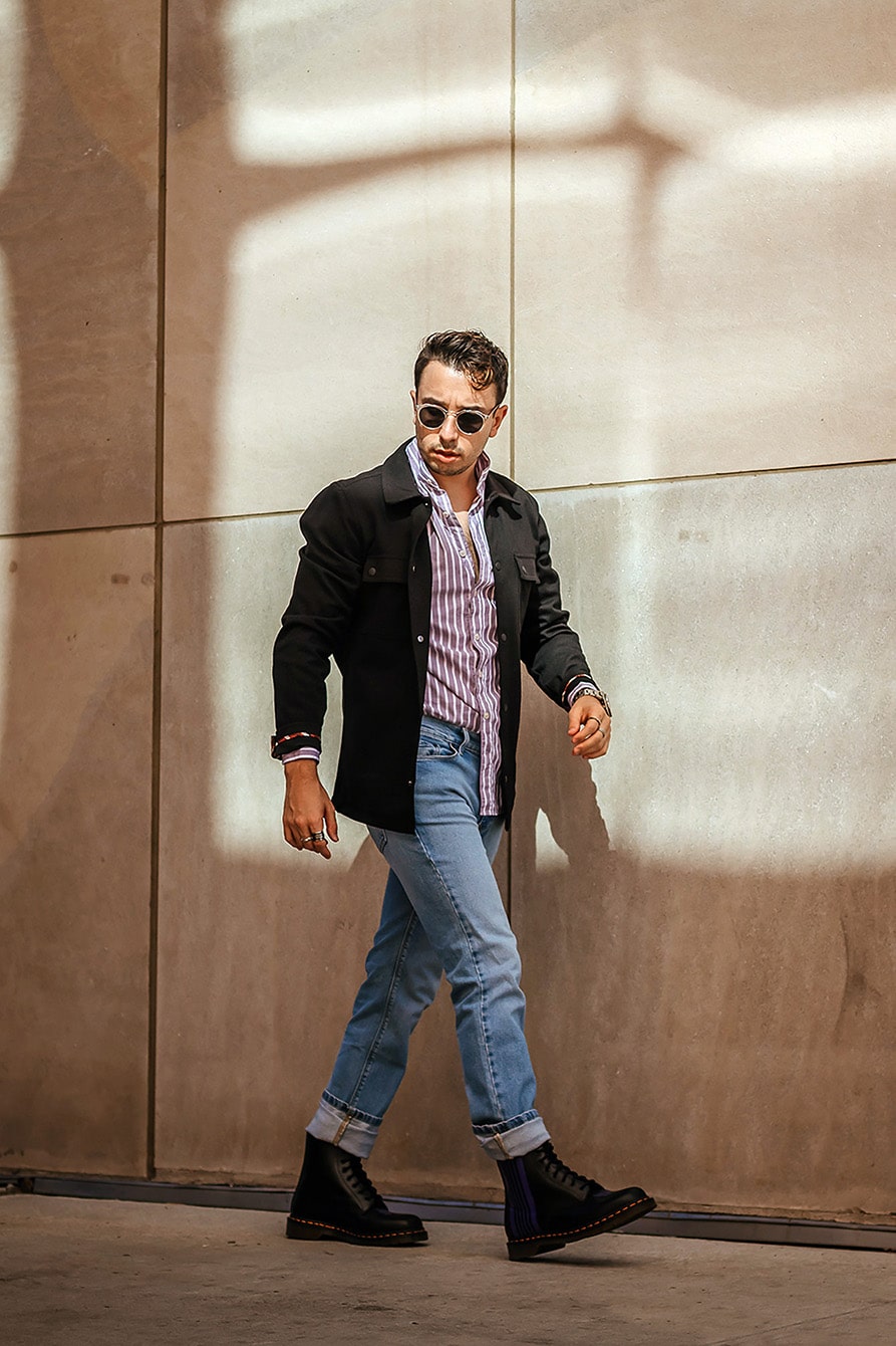 What to Wear with Light Blue Jeans Men