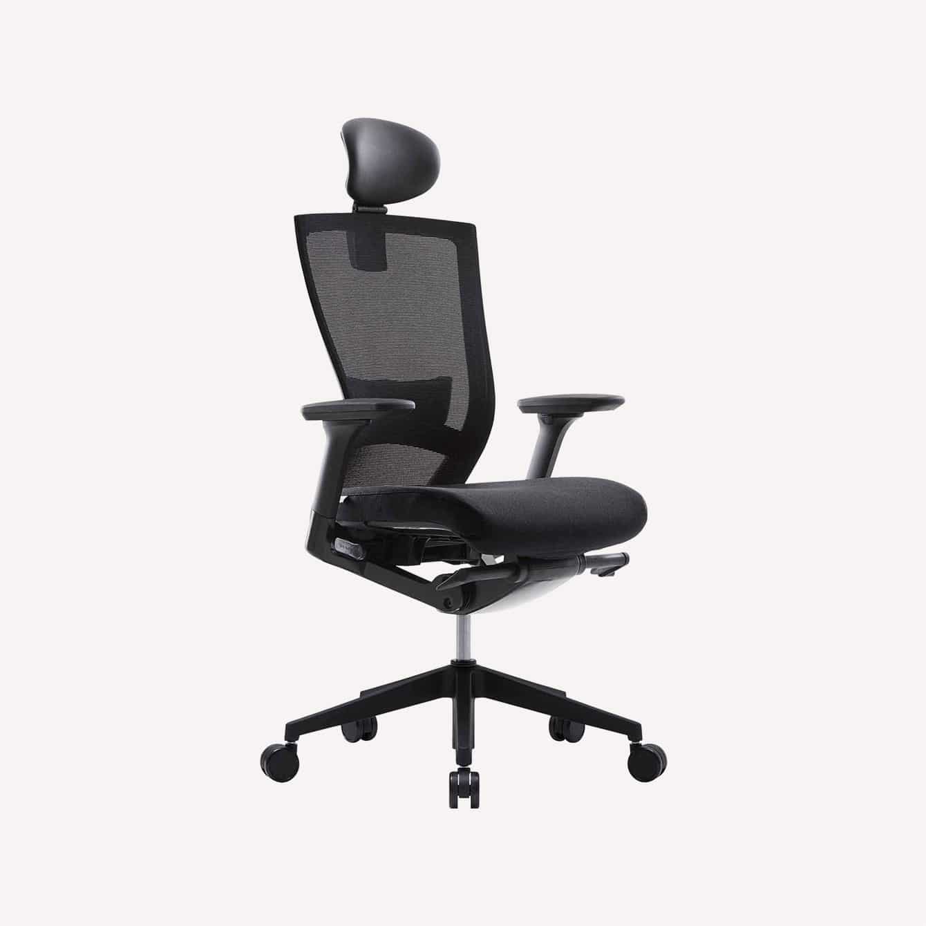 How to Pick an Office Chair for Short People (Watch This Before