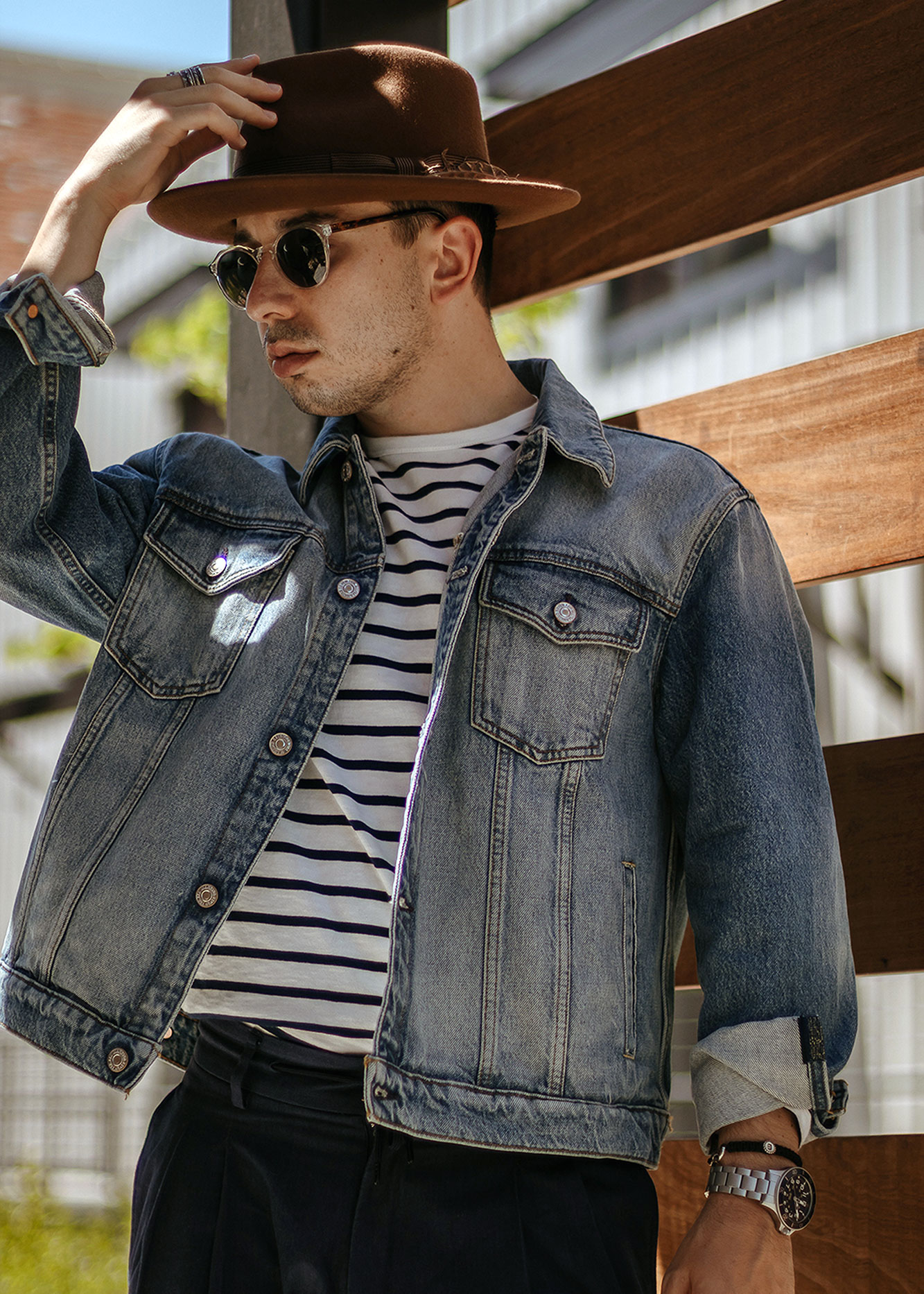 How to Wear a Denim Jacket (17 Year-Round Outfit Ideas for Guys)