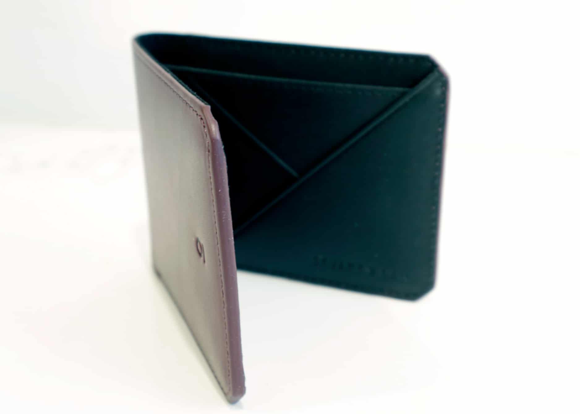 Stuart and Lau Slim Wallet Review: Worth the Price Tag? - The Modest Man