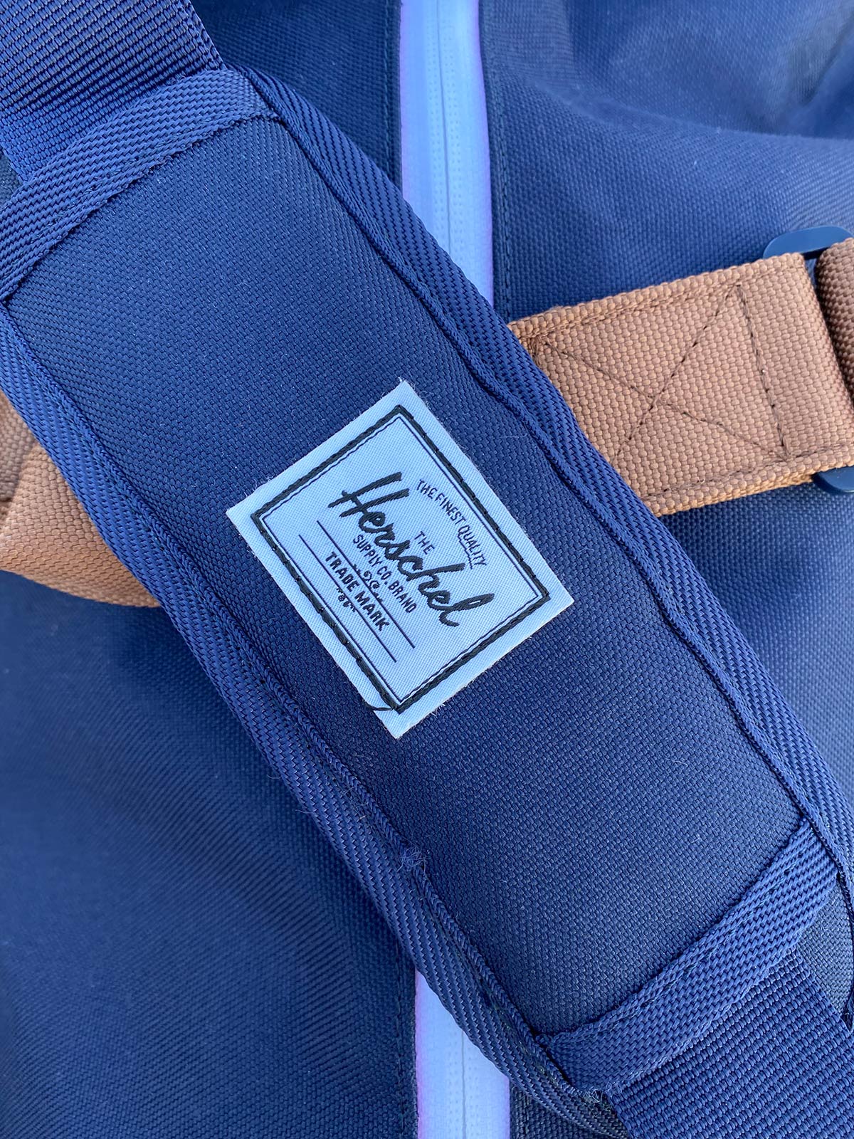 Herschel Novel Duffel Bag strap logo