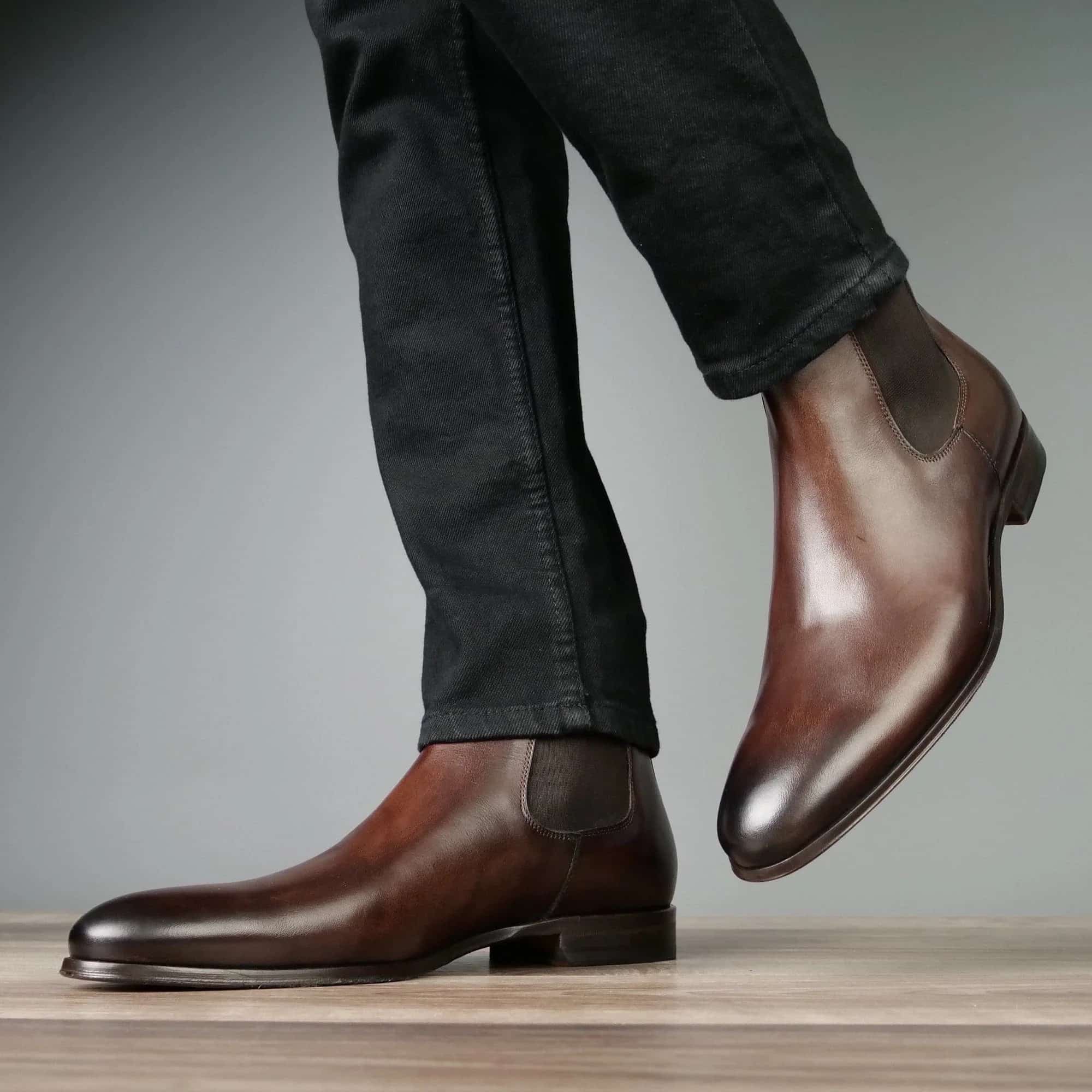 Can I wear brown shoes with black pants?