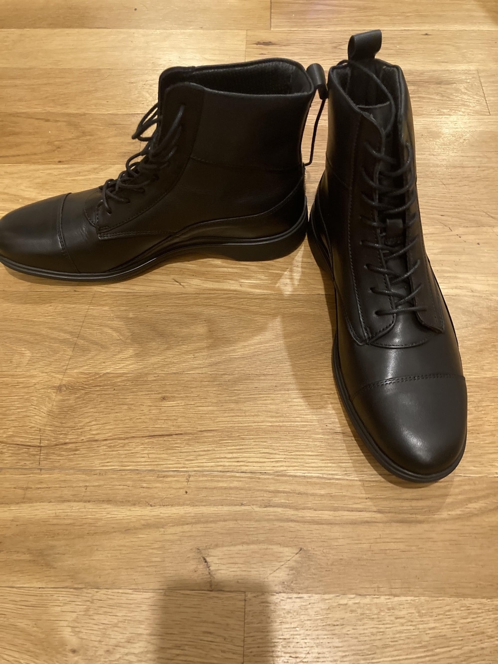 Amberjack Boots Review - The Modest Man